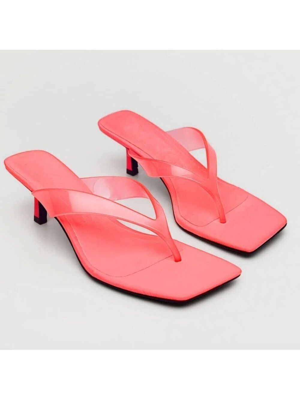 Mango Retro Vinyl High Thong Kitten-Heel Sandals, Size 41. - Picture 8 of 9